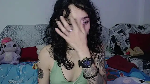 Snapshot of kitty22_ chatting on 01-10-25, 02:02 kitty22 online show from 01-10-25, 02:02