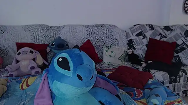 Snapshot of kitty22_ chatting on 01-14-25, 02:00 kitty22 online show from 01-14-25, 02:00