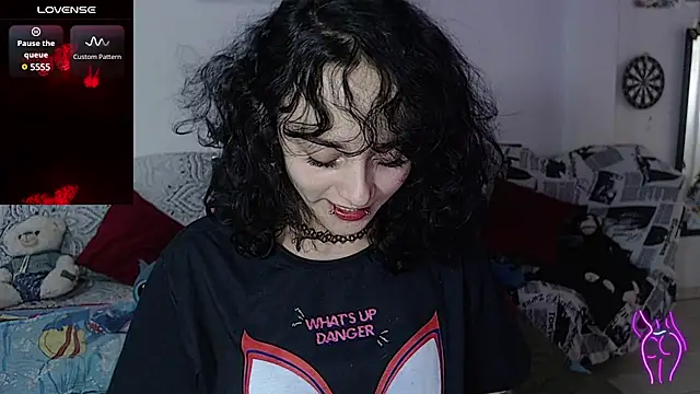 Snapshot of kitty22_ chatting on 02-11-25, 03:18 kitty22 online show from 02-11-25, 03:18