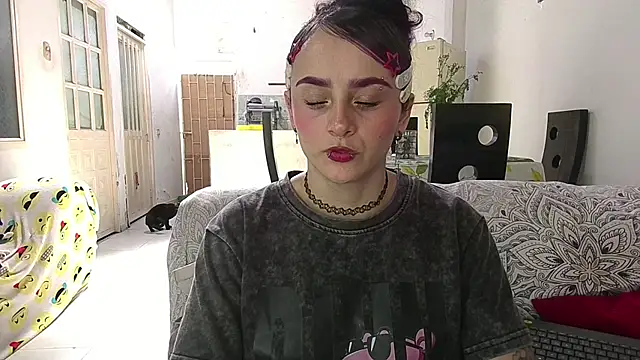 kitty22  online show from 04-30-26, 02:45
