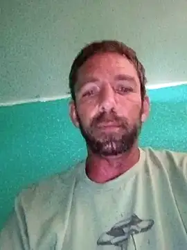 Snapshot of Treemandude chatting on 06-28-26, 05:52 Treemandude online show from 06-28-26, 05:52