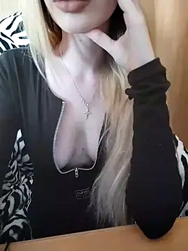 Elza kom online show from 03-05-25, 09:38