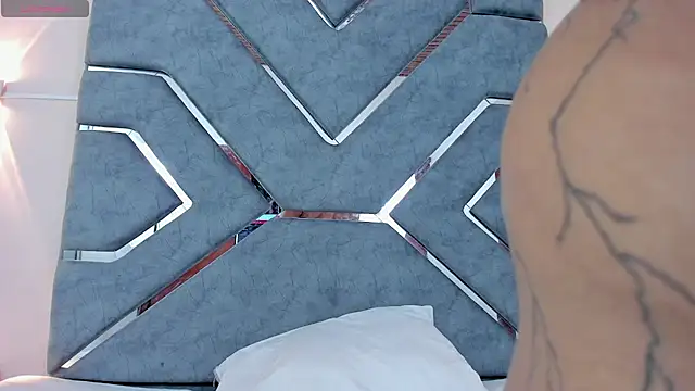 Snapshot of LucciaPorter chatting on 09-17-25, 09:16 LucciaPorter online show from 09-17-25, 09:16