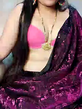 Traditional Housewife  online show from 12-14-24, 02:53