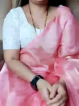 Traditional Housewife  online show from 12-29-24, 07:22