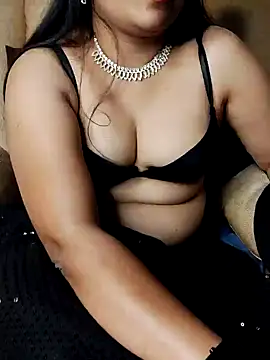 Traditional Housewife  online show from 01-30-25, 03:29