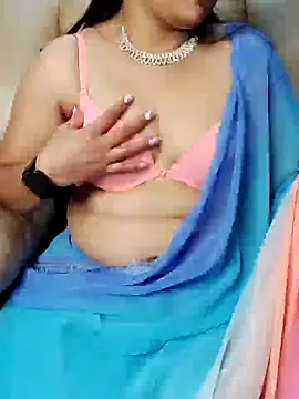 Traditional Housewife  online show from 01-31-25, 02:39