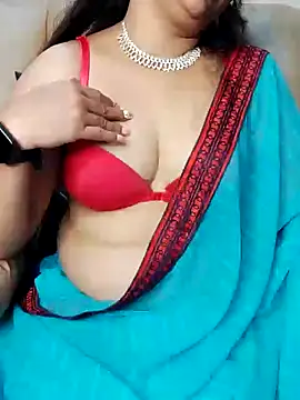 Traditional Housewife  online show from 02-01-25, 04:11