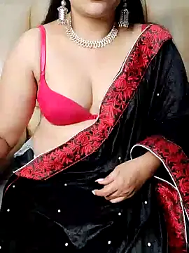 Traditional Housewife  online show from 02-05-25, 04:58