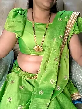 Traditional Housewife  online show from 02-22-25, 12:27