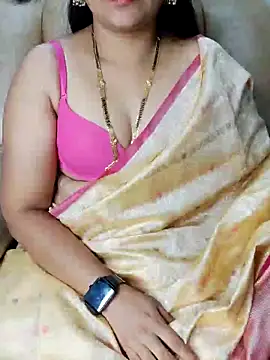 Traditional Housewife  online show from 03-16-25, 03:39