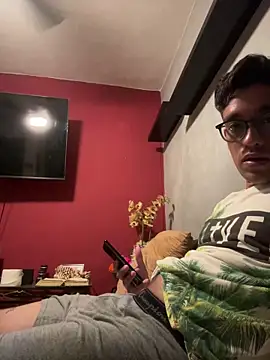 Magicerosxx69 online show from 10-28-25, 06:28