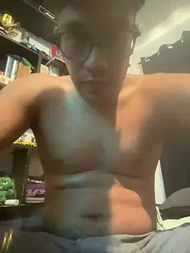 Magicerosxx69 online show from 06-25-26, 04:33