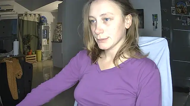 Snapshot of stupid_babybird chatting on 05-12-26, 05:59 stupid babybird online show from 05-12-26, 05:59