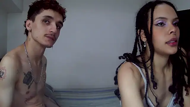 Snapshot of TheKing6ix9ine69 chatting on 01-07-25, 07:20 TheKing6ix9ine69 online show from 01-07-25, 07:20