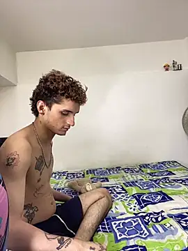 Snapshot of TheKing6ix9ine69 chatting on 01-31-25, 03:41 TheKing6ix9ine69 online show from 01-31-25, 03:41