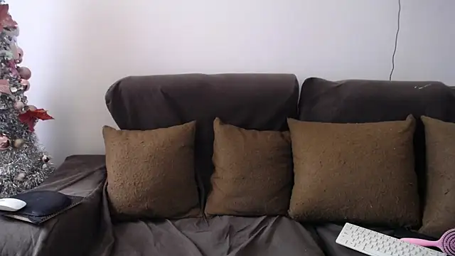 sara winehouse1 online show from 01-13-25, 01:49