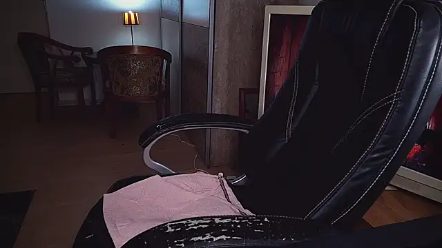 Snapshot of officeman7 chatting on 01-04-25, 05:26 officeman7 online show from 01-04-25, 05:26