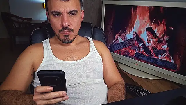 Snapshot of officeman7 chatting on 01-31-25, 06:36 officeman7 online show from 01-31-25, 06:36