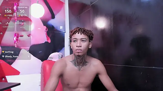 Snapshot of sexy_blacks_ chatting on 01-18-25, 02:44 sexy blacks online show from 01-18-25, 02:44