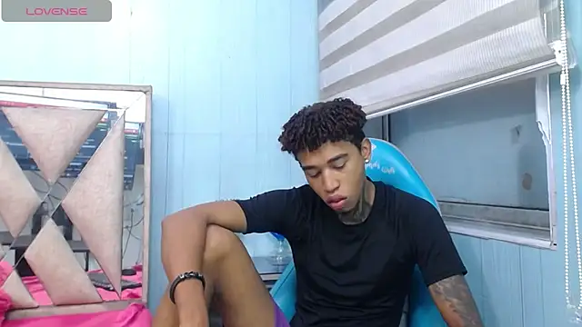 sexy blacks  online show from 09-24-25, 11:35