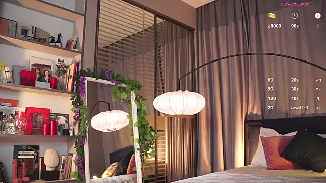 Snapshot of askaudrey_ chatting on 02-08-25, 02:05 askaudrey online show from 02-08-25, 02:05