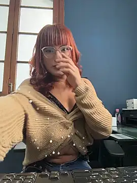 miss gisselle online show from 12-22-25, 02:36