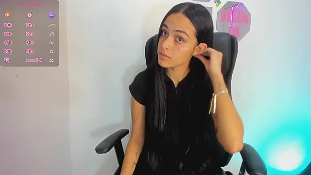 ChloeHarper  online show from 12-30-24, 12:31