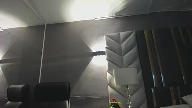 ChloeHarper  online show from 05-07-26, 11:37