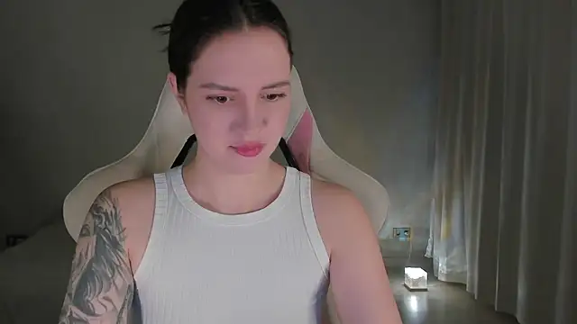 Snapshot of Sonia_moon_ chatting on 12-06-24, 01:40 Sonia moon online show from 12-06-24, 01:40