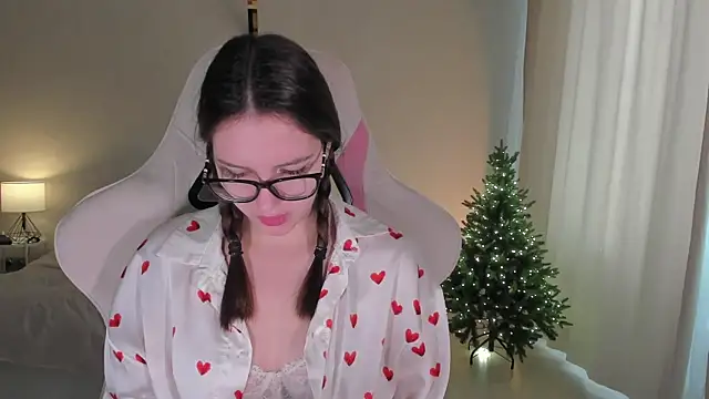 Snapshot of Sonia_moon_ chatting on 01-06-25, 05:41 Sonia moon online show from 01-06-25, 05:41