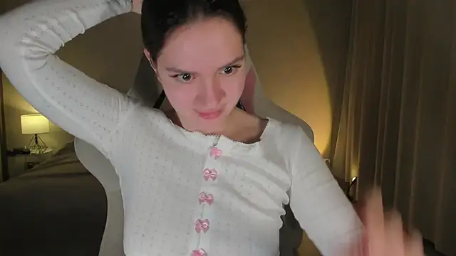 Snapshot of Sonia_moon_ chatting on 01-09-25, 01:29 Sonia moon online show from 01-09-25, 01:29