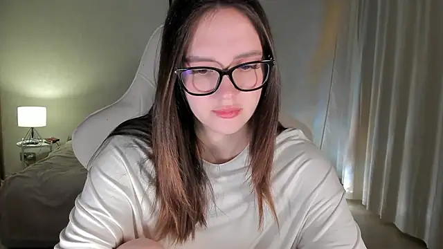 Snapshot of Sonia_moon_ chatting on 01-15-25, 01:23 Sonia moon online show from 01-15-25, 01:23