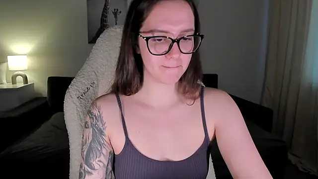 Snapshot of Sonia_moon_ chatting on 03-06-25, 05:35 Sonia moon online show from 03-06-25, 05:35