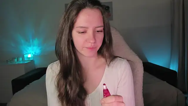 Snapshot of Sonia_moon_ chatting on 09-27-25, 02:27 Sonia moon online show from 09-27-25, 02:27