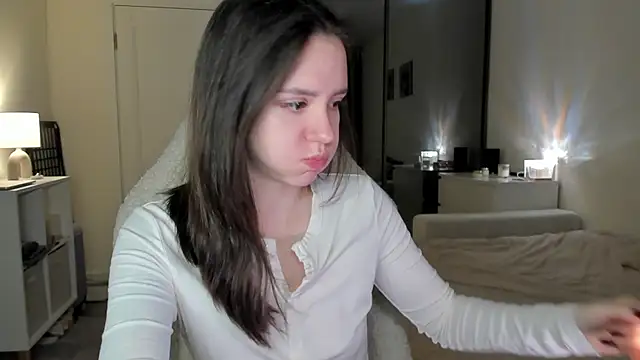 Snapshot of Sonia_moon_ chatting on 11-16-25, 02:39 Sonia moon online show from 11-16-25, 02:39