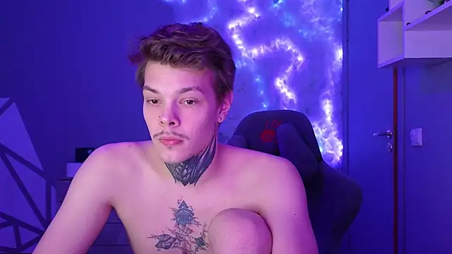 DENIS HERE online show from 12-30-24, 06:38