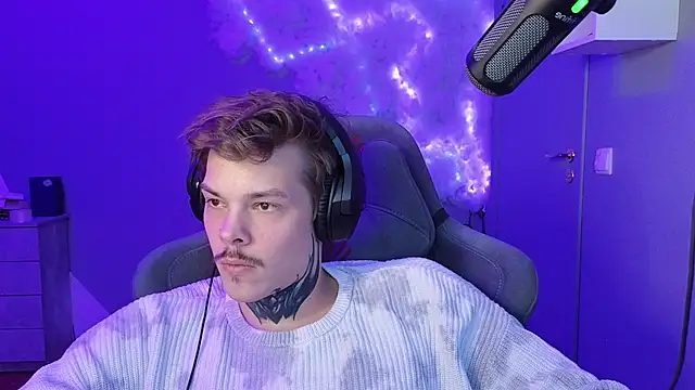 DENIS HERE online show from 01-25-25, 11:23