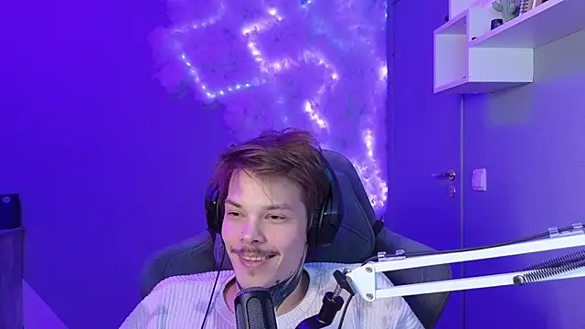 DENIS HERE online show from 01-26-25, 06:58