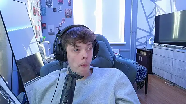 DENIS HERE online show from 03-16-25, 01:49