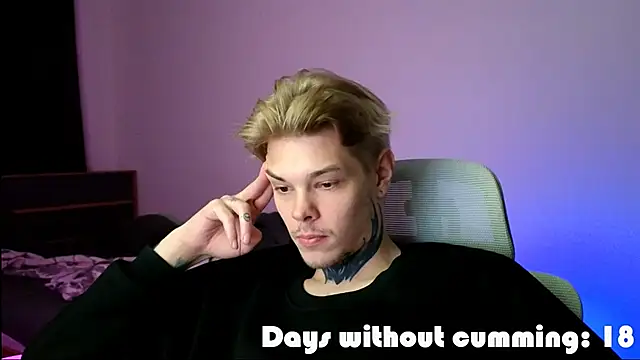 DENIS HERE online show from 05-11-26, 05:10