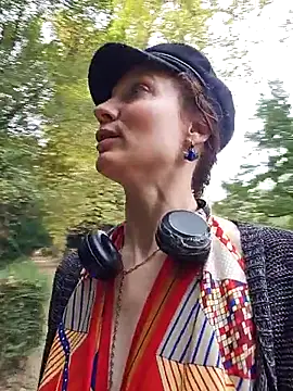 Exhibitionsplit online show from 10-19-25, 12:06