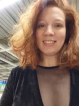 Exhibitionsplit online show from 01-12-26, 11:59