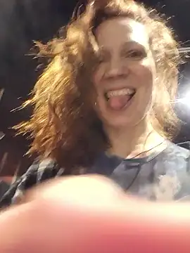 Exhibitionsplit online show from 01-18-26, 09:51