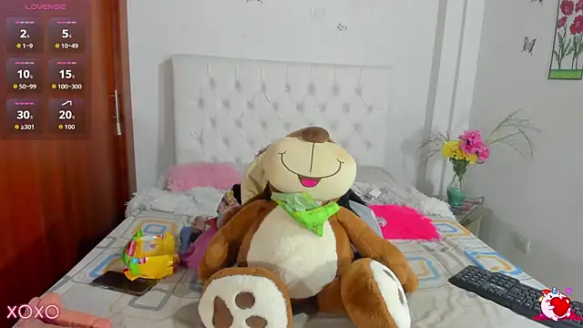 Snapshot of VenussVega chatting on 02-23-26, 08:28 VenussVega online show from 02-23-26, 08:28