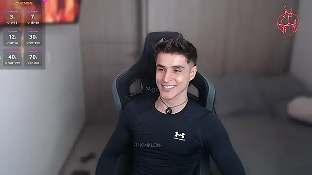 Snapshot of thomklein chatting on 03-04-26, 07:42 thomklein online show from 03-04-26, 07:42