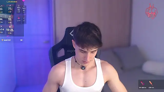 Snapshot of thomklein chatting on 03-07-26, 08:39 thomklein online show from 03-07-26, 08:39