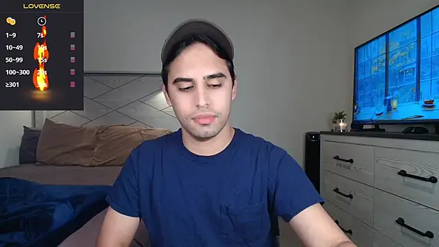 Snapshot of thonylewys chatting on 10-20-25, 01:17 thonylewys online show from 10-20-25, 01:17