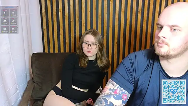 Snapshot of alicepugh chatting on 12-08-24, 06:39 alicepugh online show from 12-08-24, 06:39