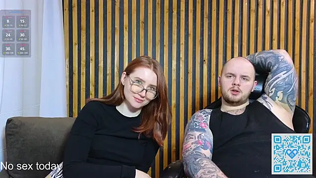 Snapshot of alicepugh chatting on 12-20-24, 06:35 alicepugh online show from 12-20-24, 06:35